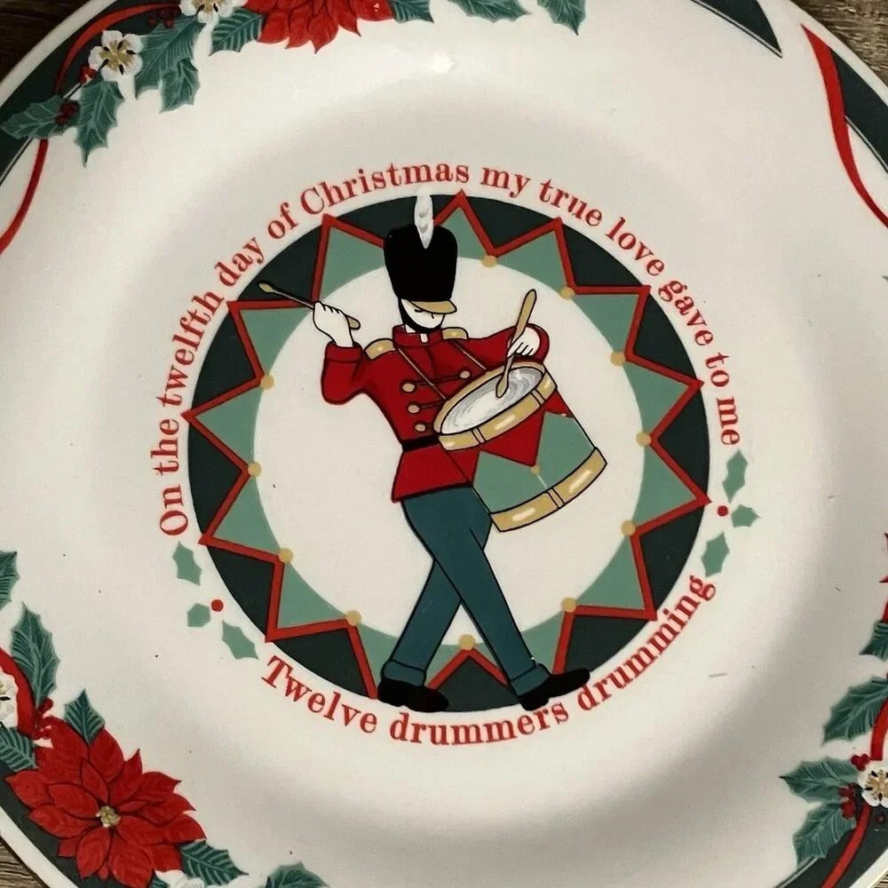 Tienshan Deck the Halls Salad Plate 12 Days of X-Mas Twelve Drummers Replace